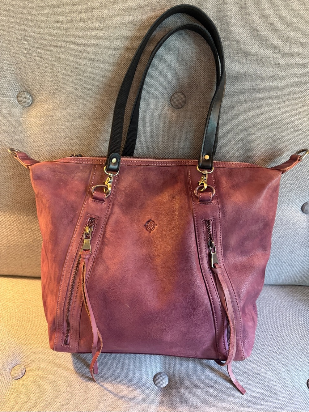 Old Trend Leather Tote Handbag in Burgundy - Unbranded